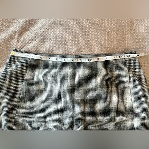 👗 Banana Republic Plaid Wool  Blend Tweed Mini Skirt Size 10 - Picture 6 of 6